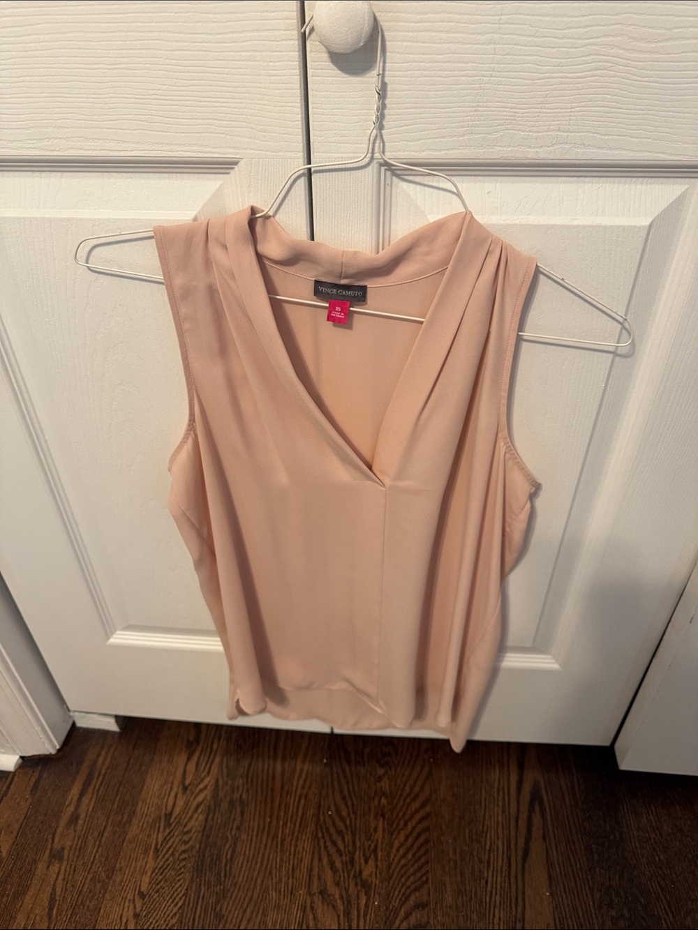 Vince Camuto Blush Pink V-Neck Sleeveless Camisole